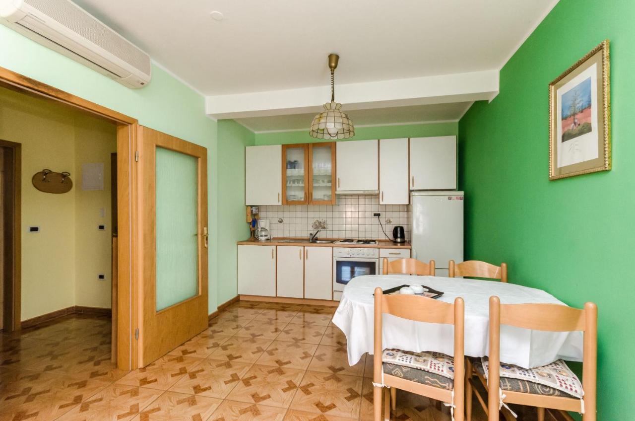 Apartments Marija Umag Bagian luar foto
